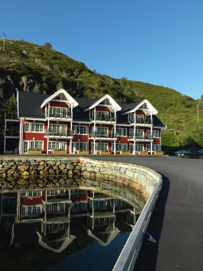 Hotel Knutholmen à Kalvåg Extérieur photo
