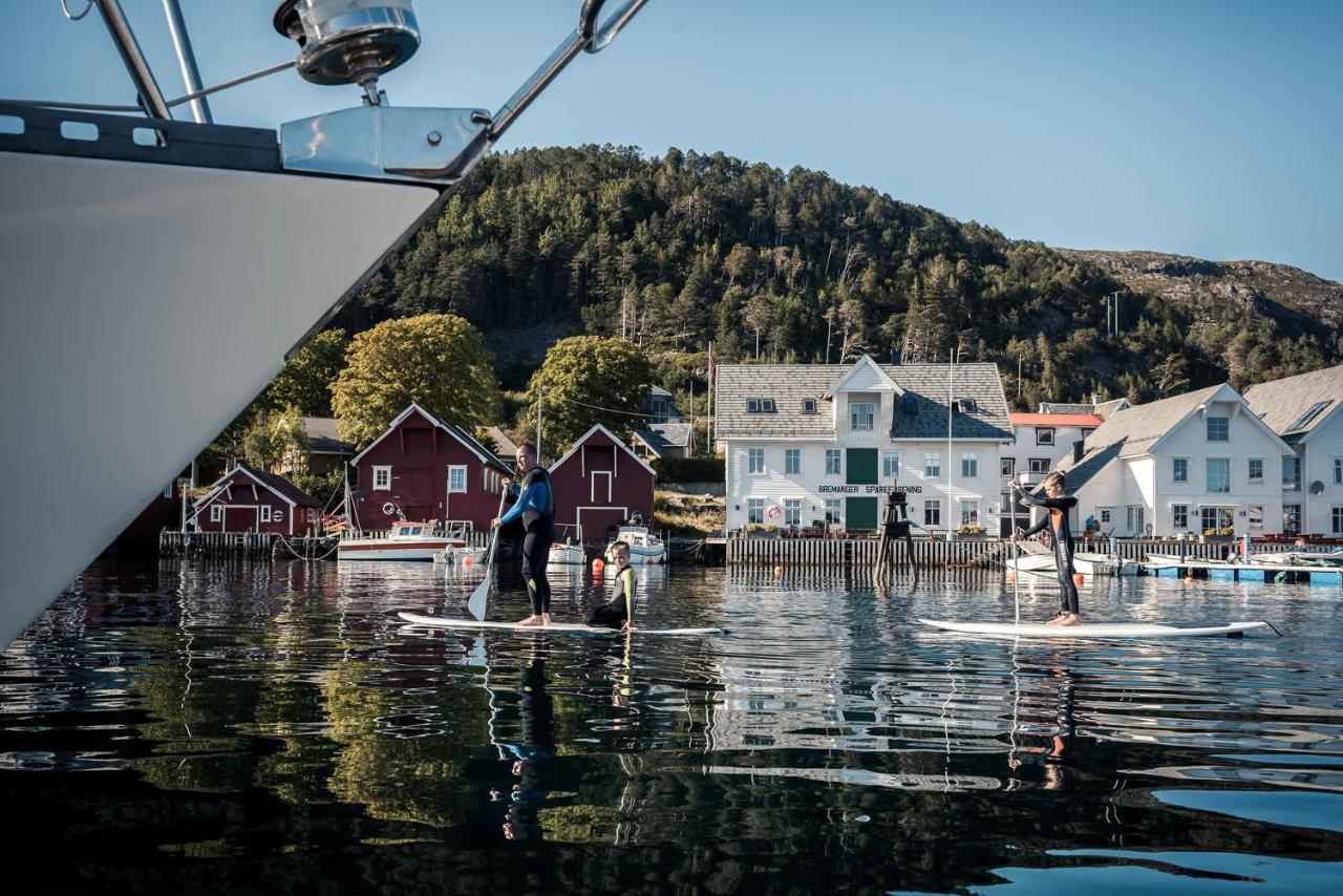 Hotel Knutholmen à Kalvåg Extérieur photo