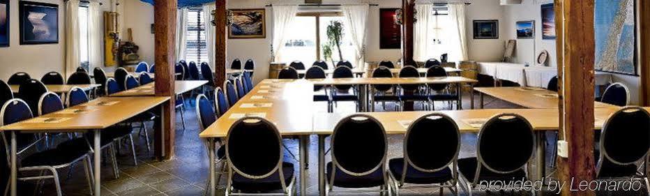 Hotel Knutholmen à Kalvåg Extérieur photo